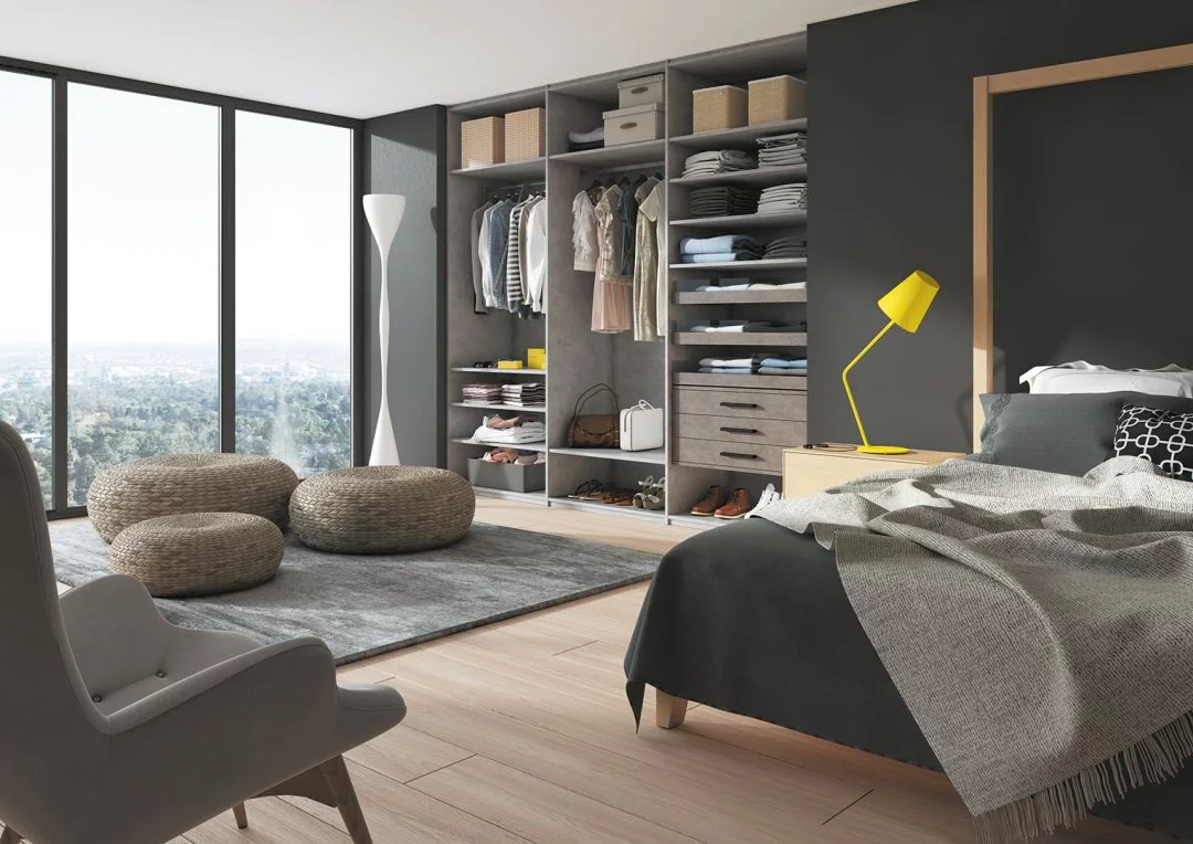 Aménagement d&rsquo;un dressing sur mesure dans une chambre