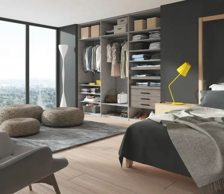 Aménagement d'un dressing sur mesure dans une chambre